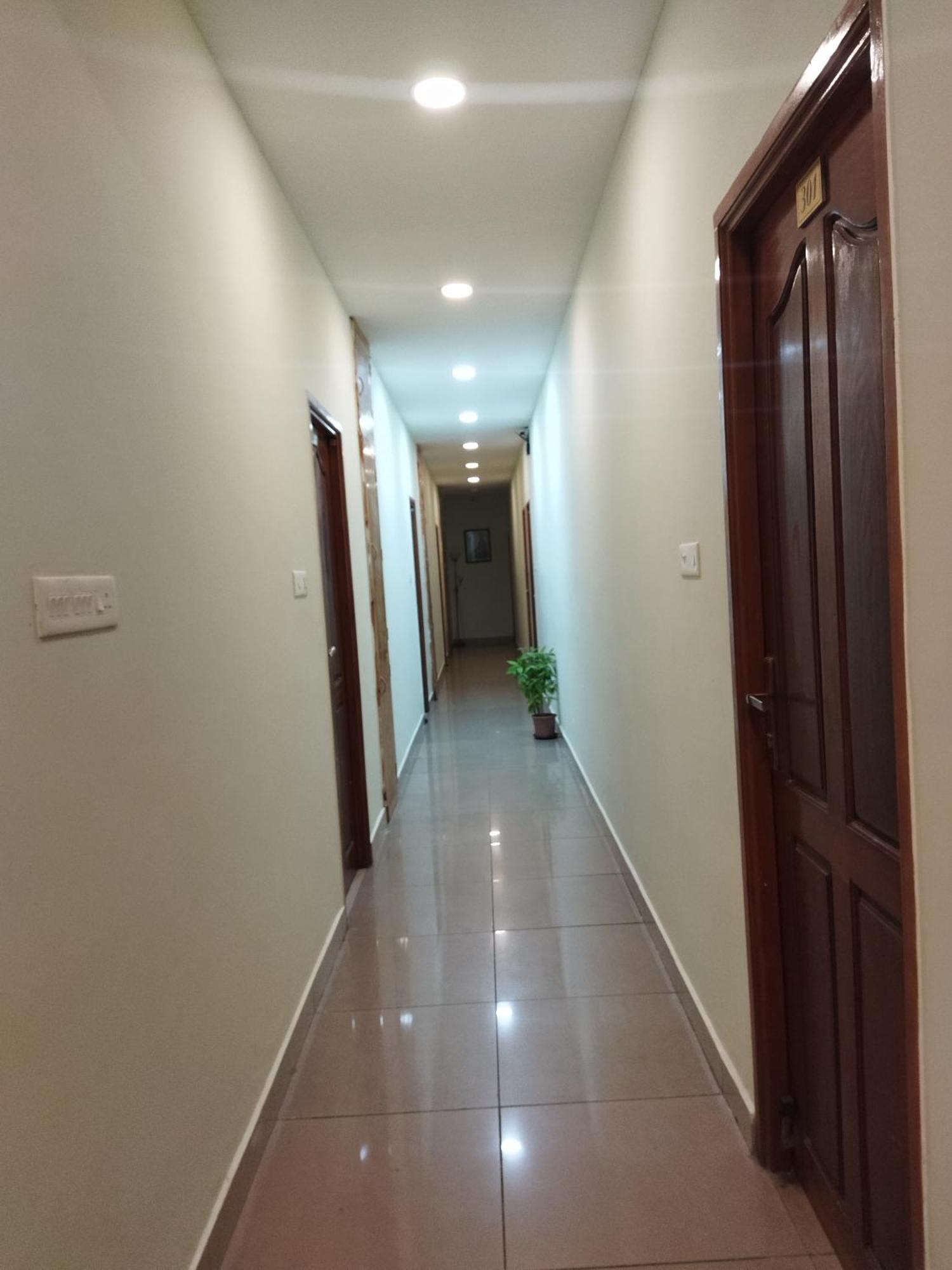 Chaplin Hotel Pondicherry Exterior photo